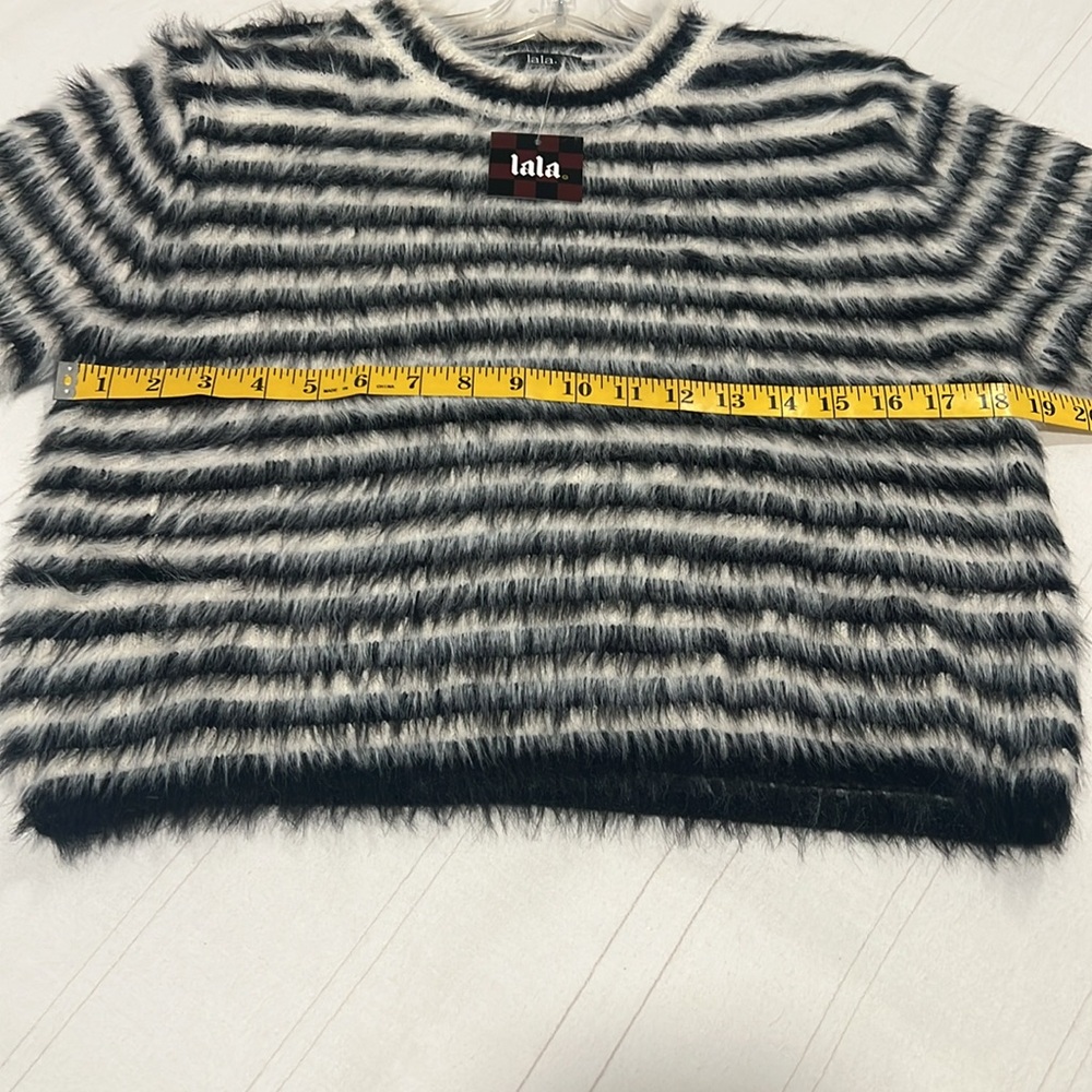 Dressed in LALA “Be Proud of Yourself Fuzzy Knit Top” in Black + White Boxy S/M - Picture 15 of 16